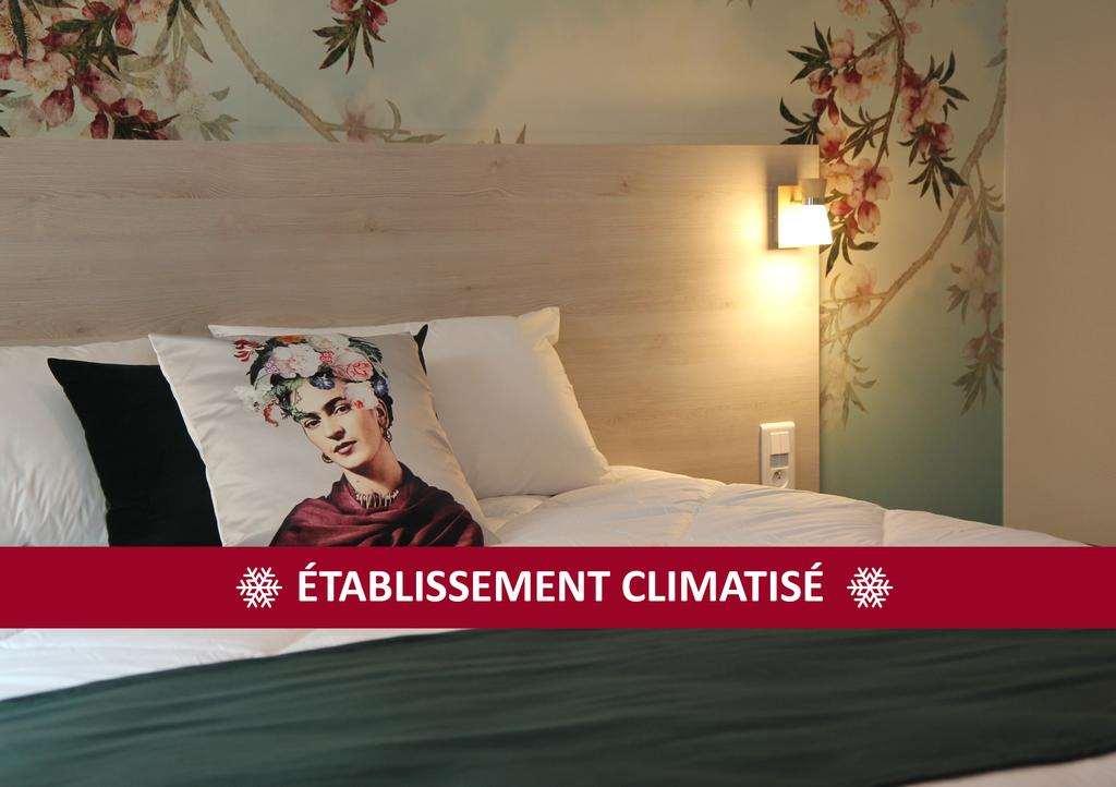 Brit Hotel Au Pays De Vitre Etrelles Bilik gambar