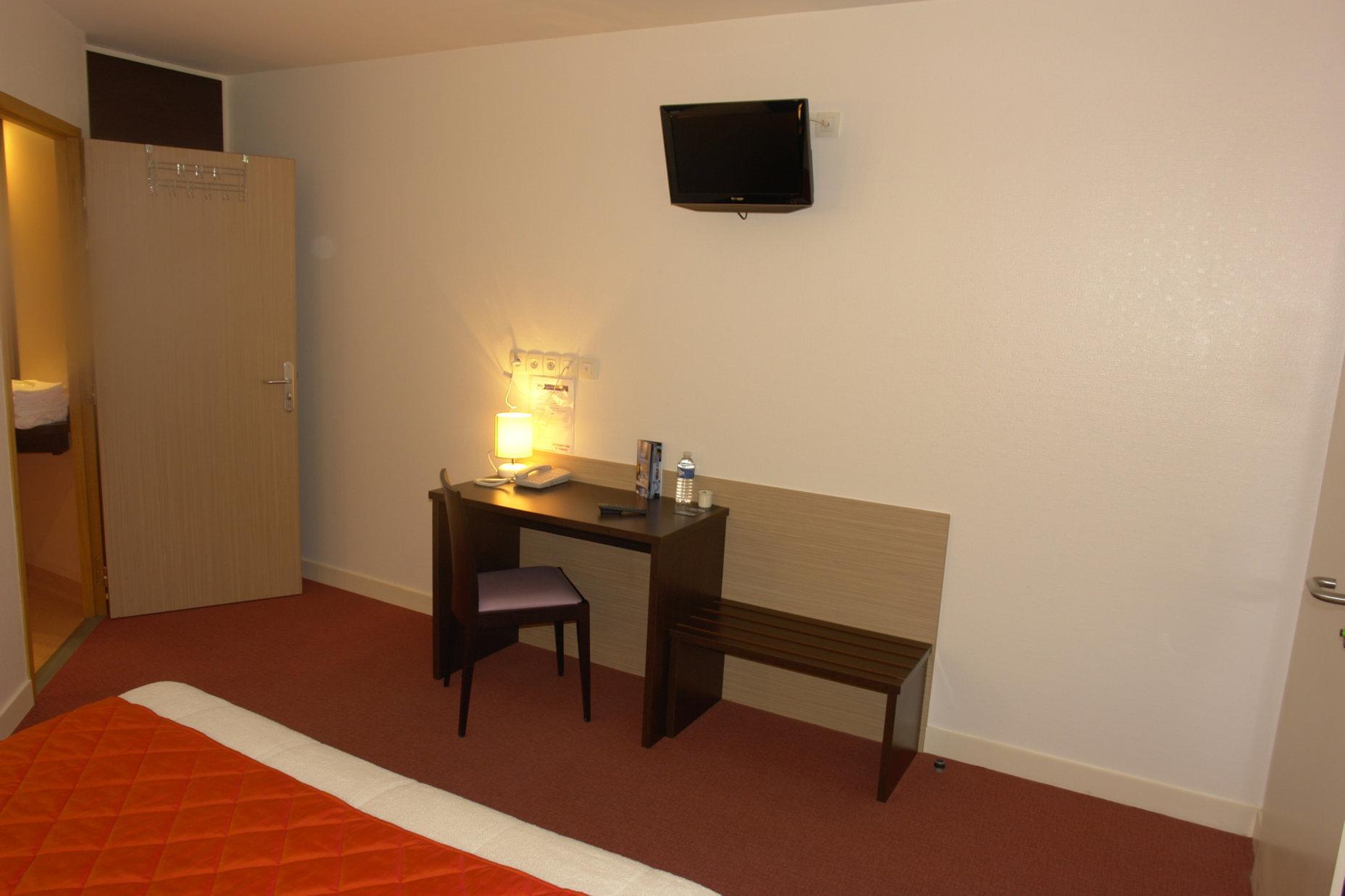 Brit Hotel Au Pays De Vitre Etrelles Bilik gambar
