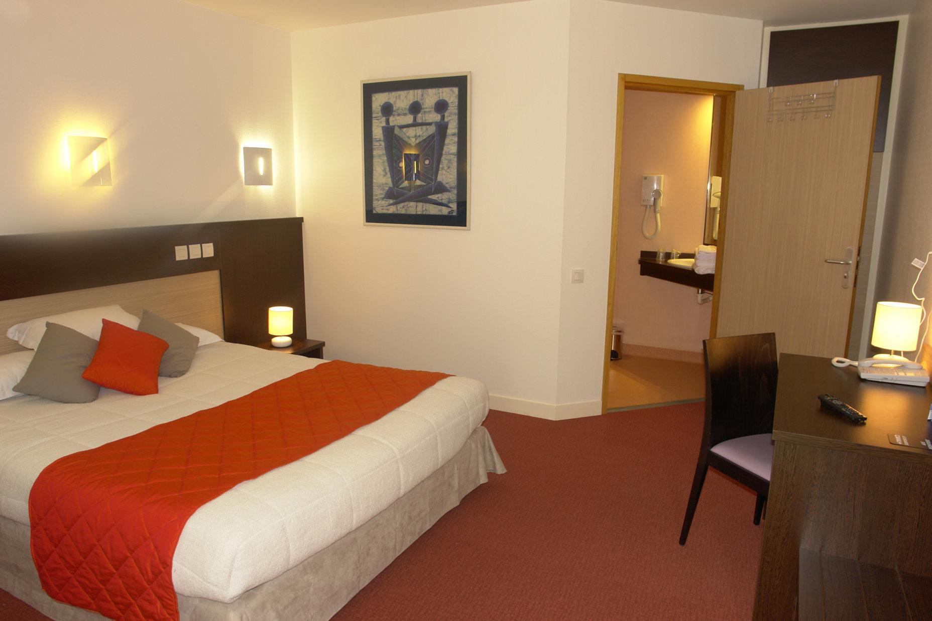 Brit Hotel Au Pays De Vitre Etrelles Luaran gambar